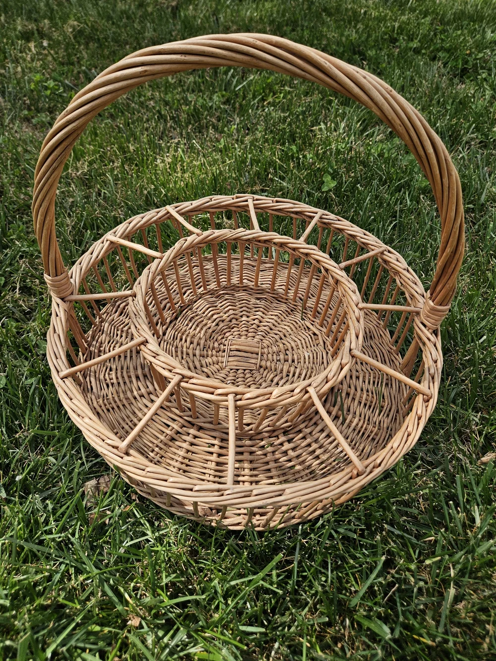 vintage cottagecore boho woven large drinks basket RARE